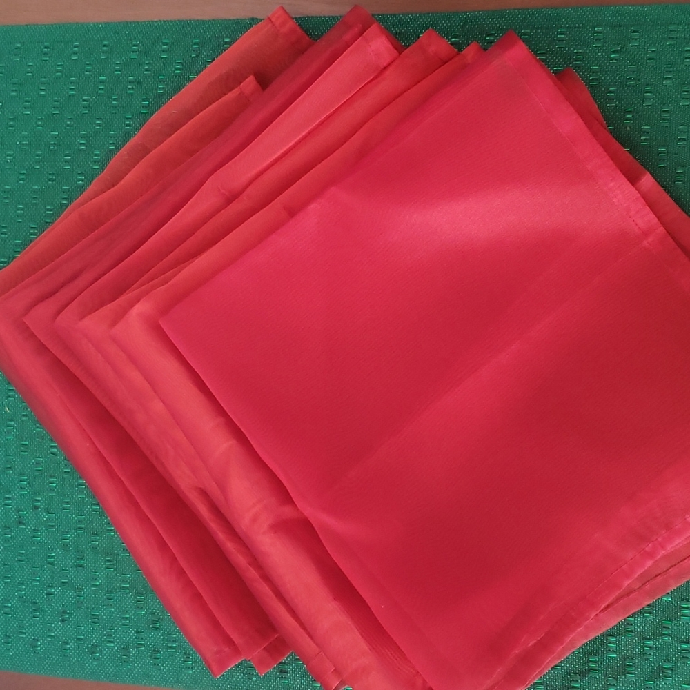 Pier 1 Dinner napkins sheer mesh red napkin set of 8